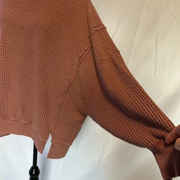 American Eagle Outfitters Pink Crew Neck Sweater - Picture 4 of 5